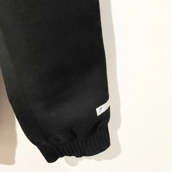 Gymshark Size Small Black Ruched Cropped Jogger Athletic Workout Gym - Picture 3 of 6